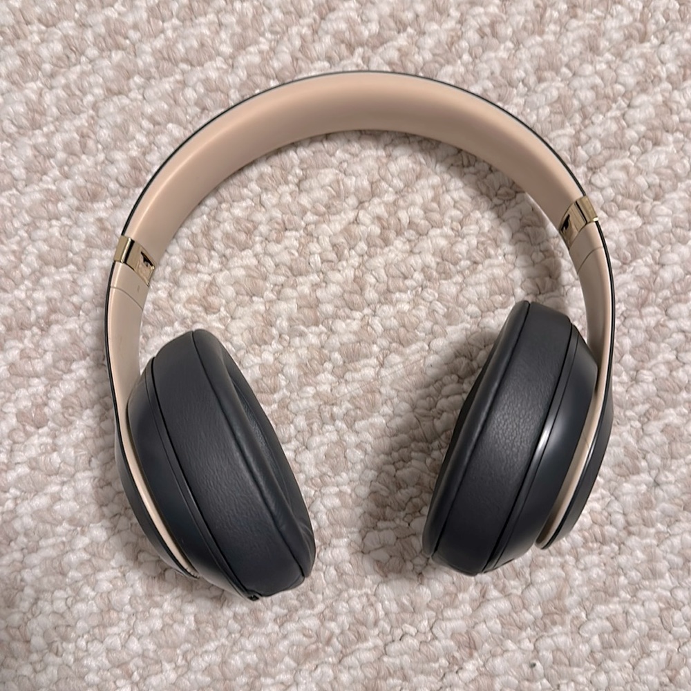 Beats over ear, gray, gold, headphones